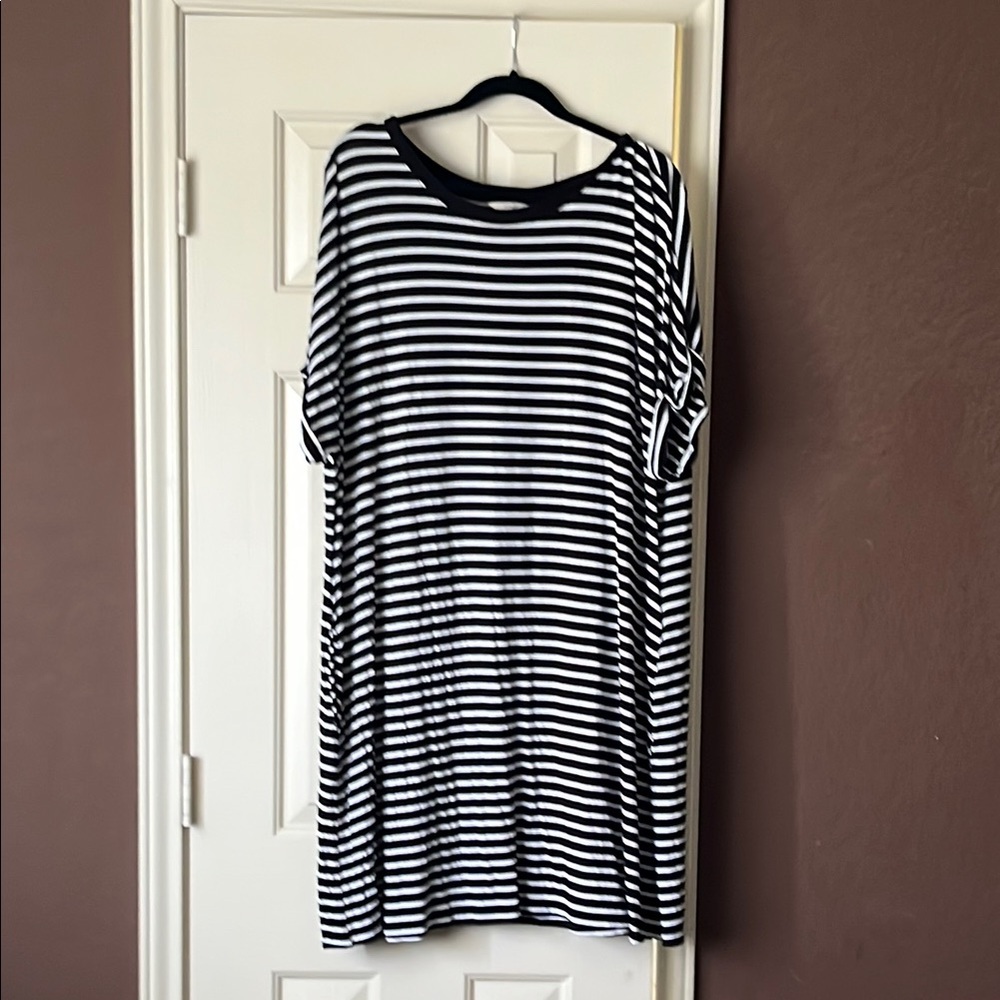 Terra & Sky Black and White Striped Top